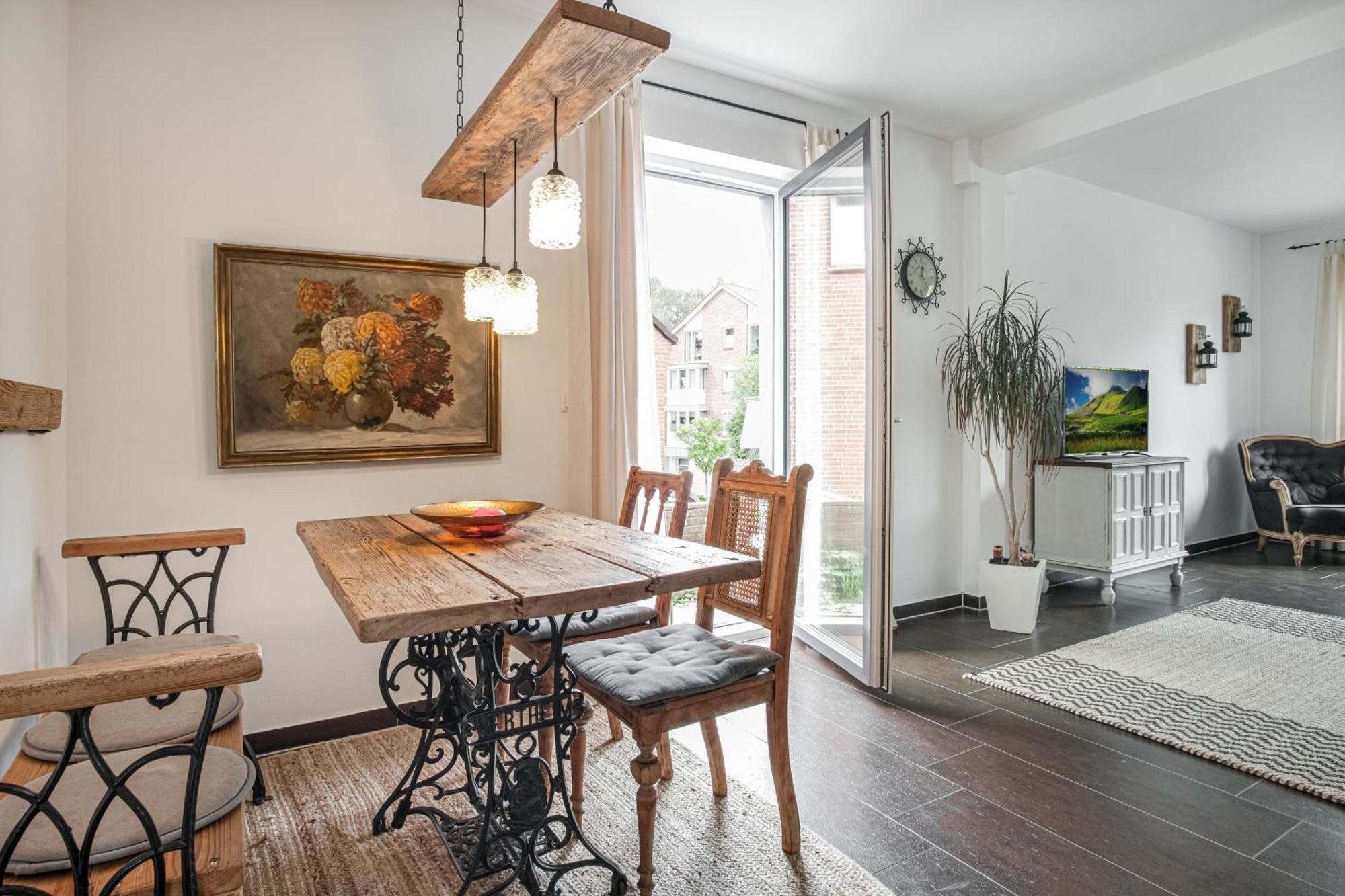 Shabby Chick Apartment *